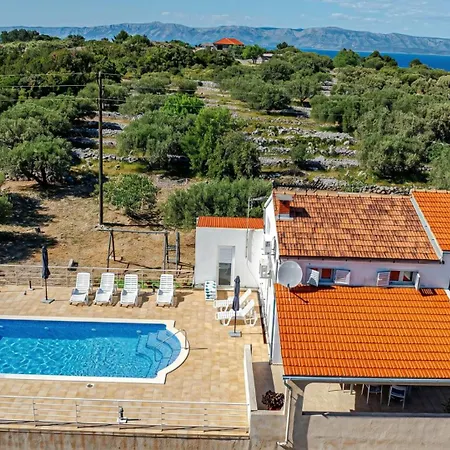 Vila House Pelegrin With Pool By Guide *
