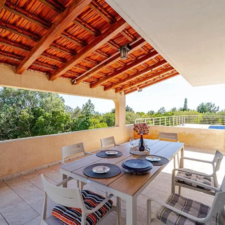 Villa House Pelegrin With Pool By Guide