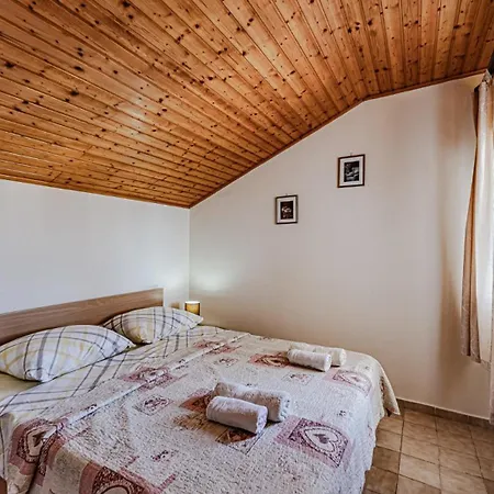 House Pelegrin With Pool By Guide Vila Vela Luka