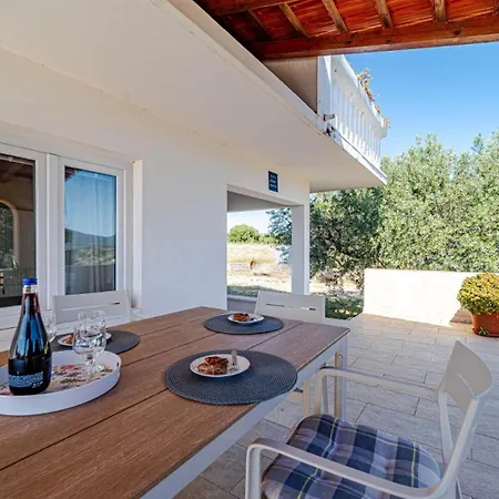 Vila House Pelegrin With Pool By Guide *